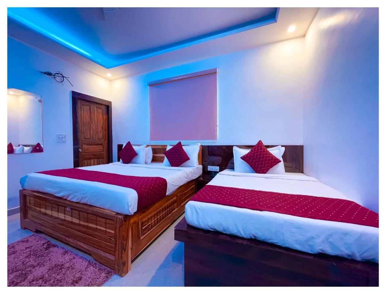 Hotel Town Grand Agra  Eksteriør billede