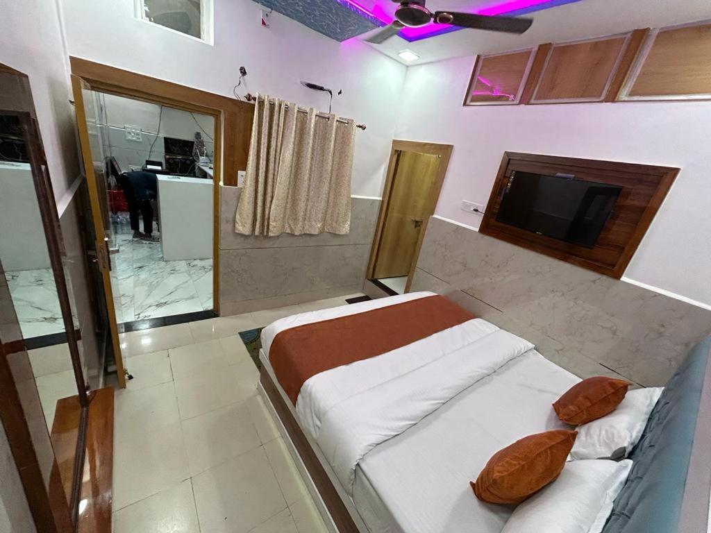 Hotel Town Grand Agra  Eksteriør billede